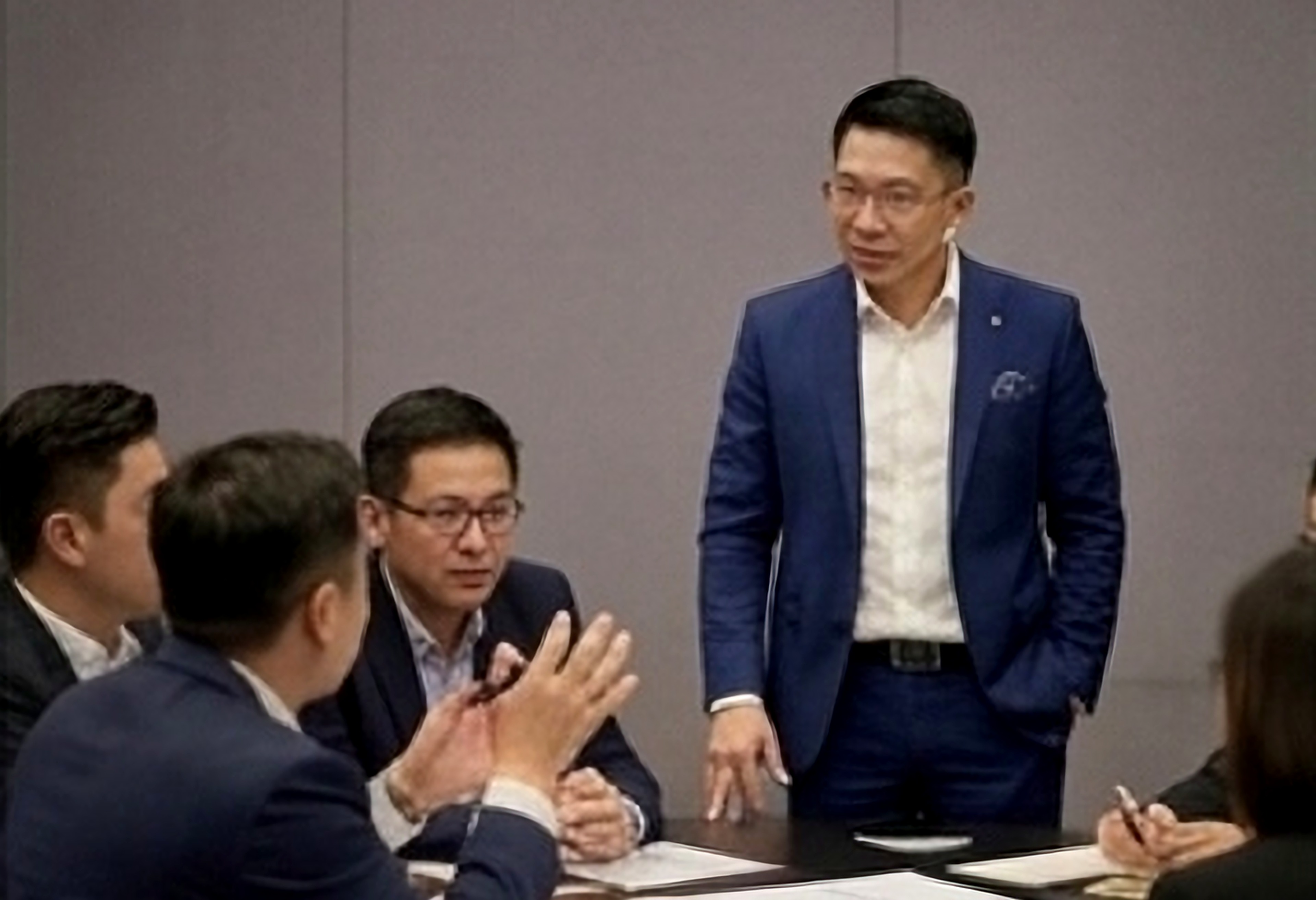 JC Leung facilitating Corporate Changemaker group discussion